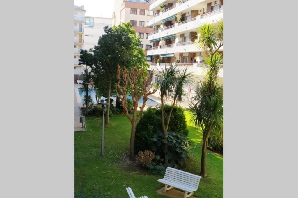Apartamento Con Piscina A 2 Minutos De La Playa!!! Lloret de Mar Zewnętrze zdjęcie